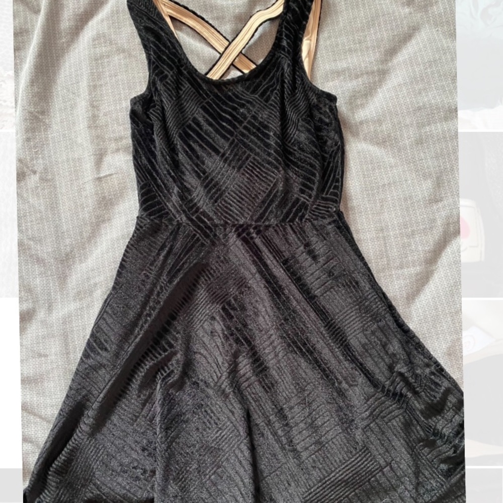 Black textured dress